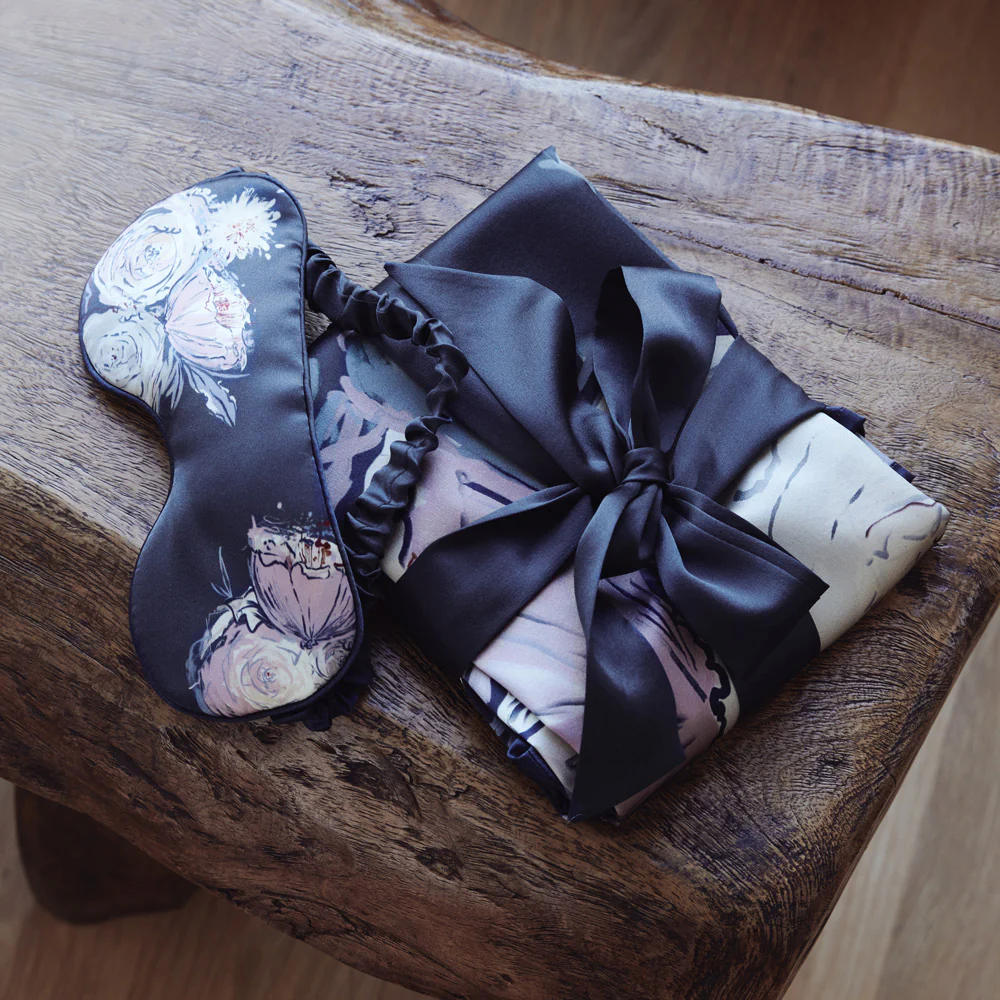 Washable Silk Jia Self Care Set