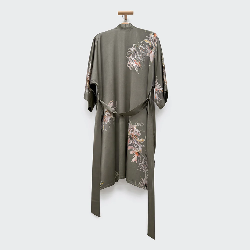 Washable Silk Yuri Short Kimono Robe