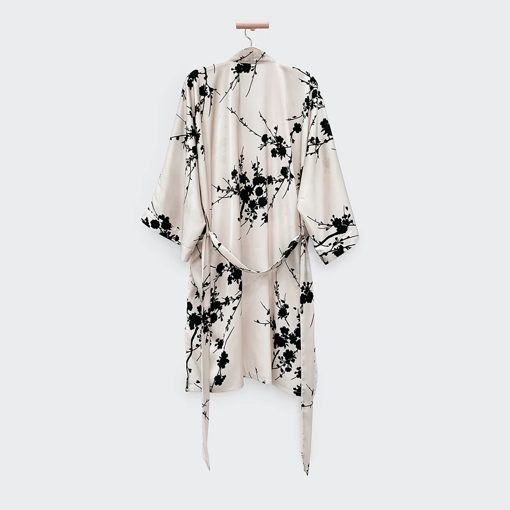 Emi Short Kimono Robe