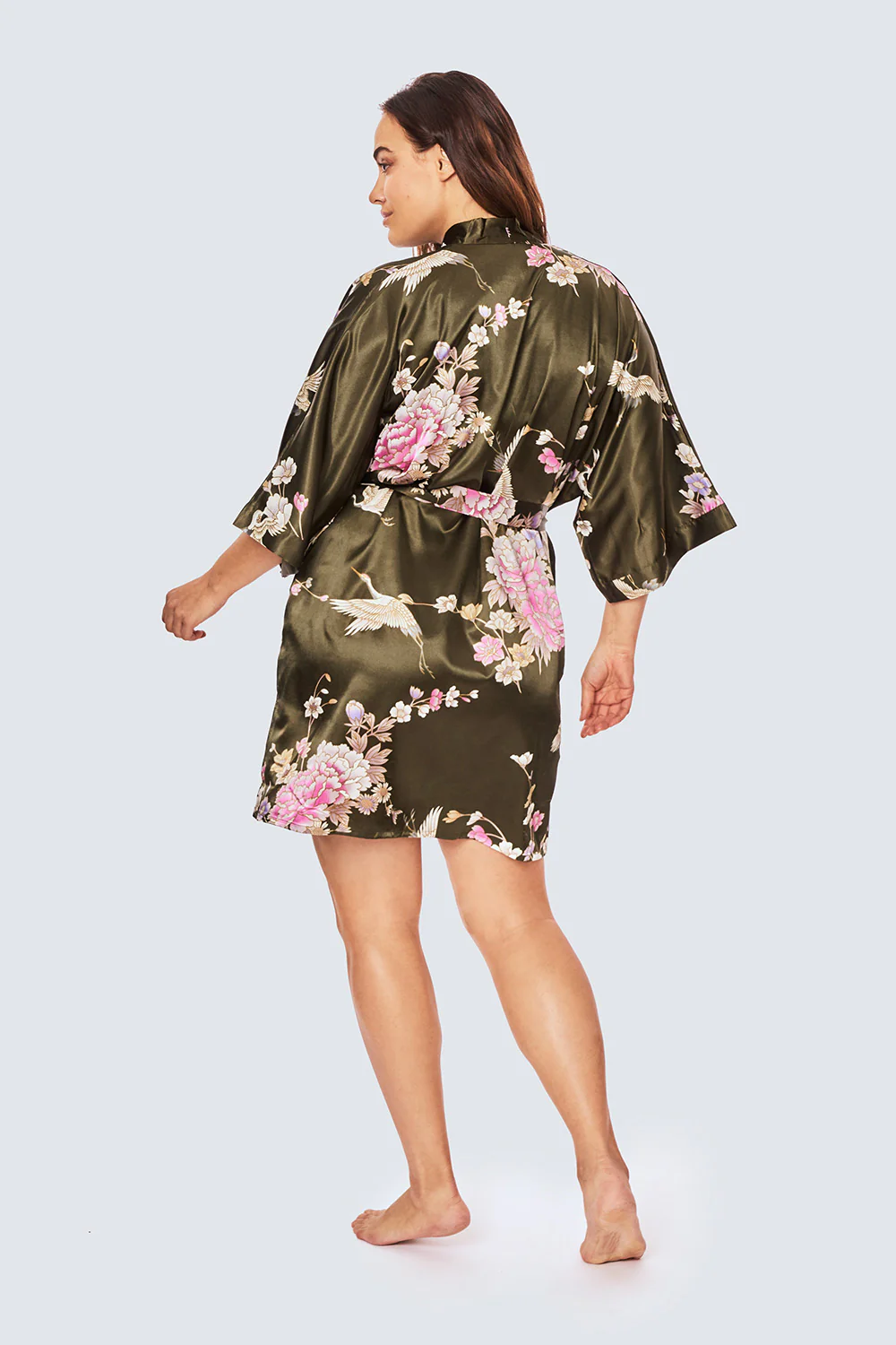 Chrysanthemum & Crane Short Kimono Robe (Plus Size)