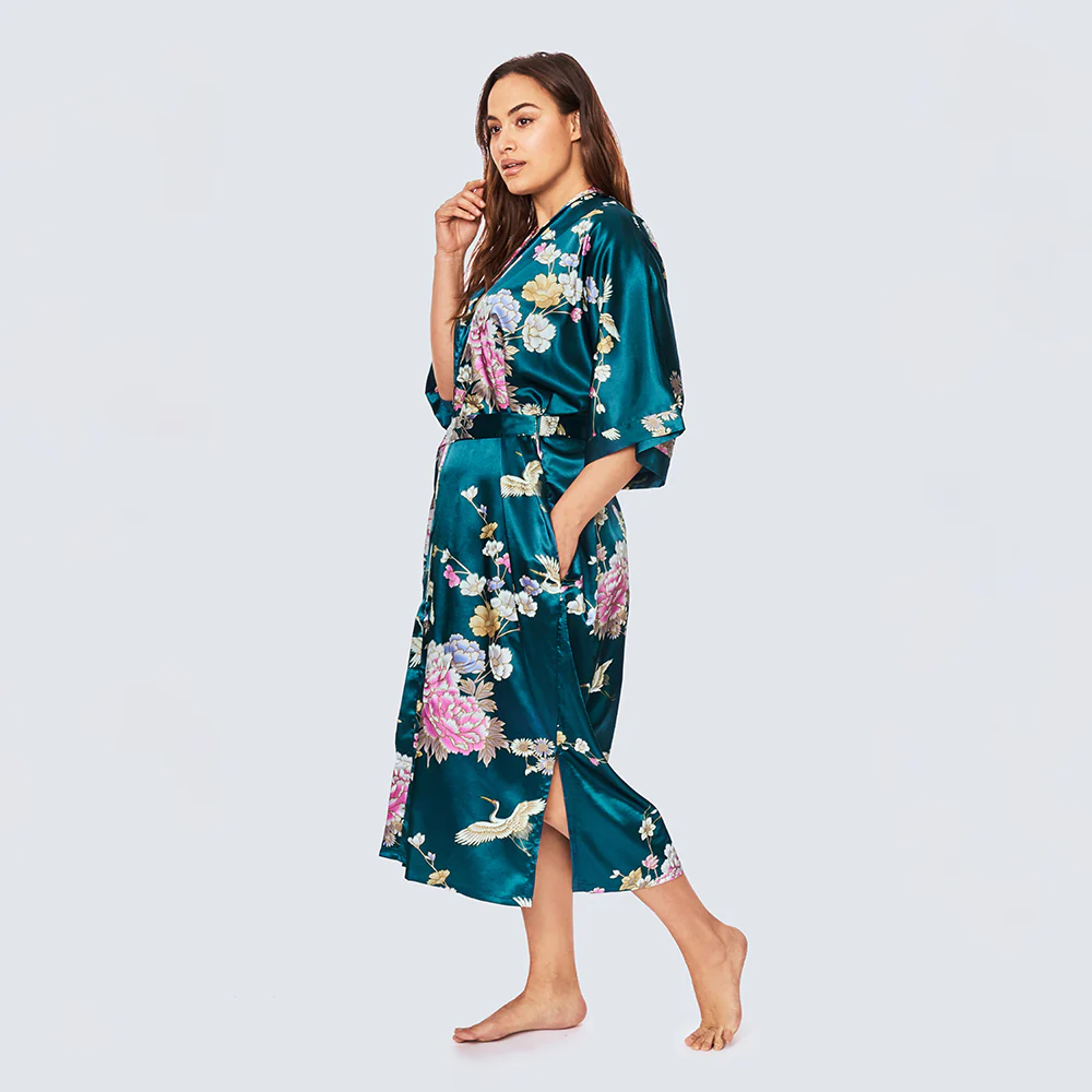 Chrysanthemum & Crane Long Kimono Robe (Plus Size) 18 Chrysanthemum & Crane Long Kimono Robe (Plus Size)