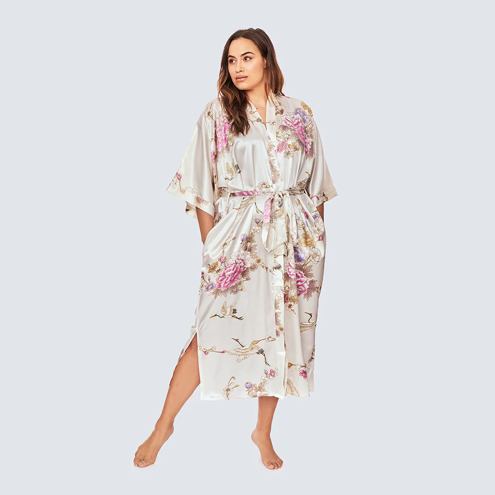Chrysanthemum & Crane Long Kimono Robe (Plus Size) 25 Chrysanthemum & Crane Long Kimono Robe (Plus Size)