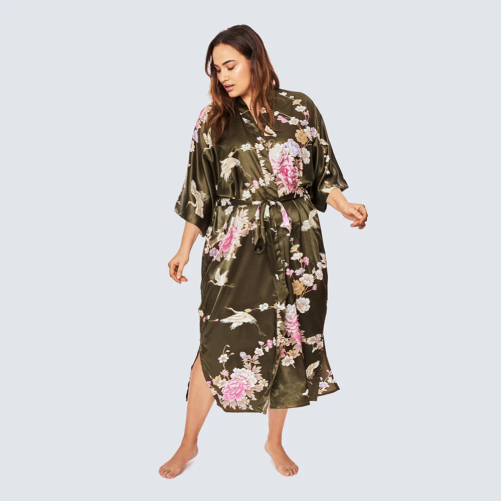 Chrysanthemum & Crane Long Kimono Robe (Plus Size) 5 Chrysanthemum & Crane Long Kimono Robe (Plus Size)