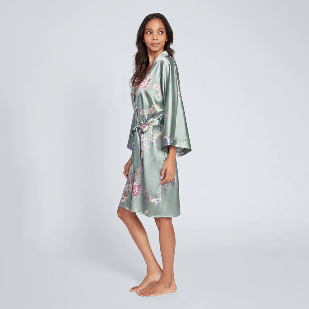 Chrysanthemum & Crane Short Kimono Robe 31 Chrysanthemum & Crane Short Kimono Robe