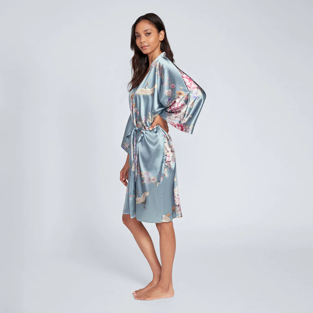 Chrysanthemum & Crane Short Kimono Robe 33 Chrysanthemum & Crane Short Kimono Robe