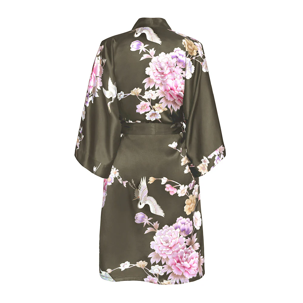 Chrysanthemum & Crane Short Kimono Robe 44 Chrysanthemum & Crane Short Kimono Robe