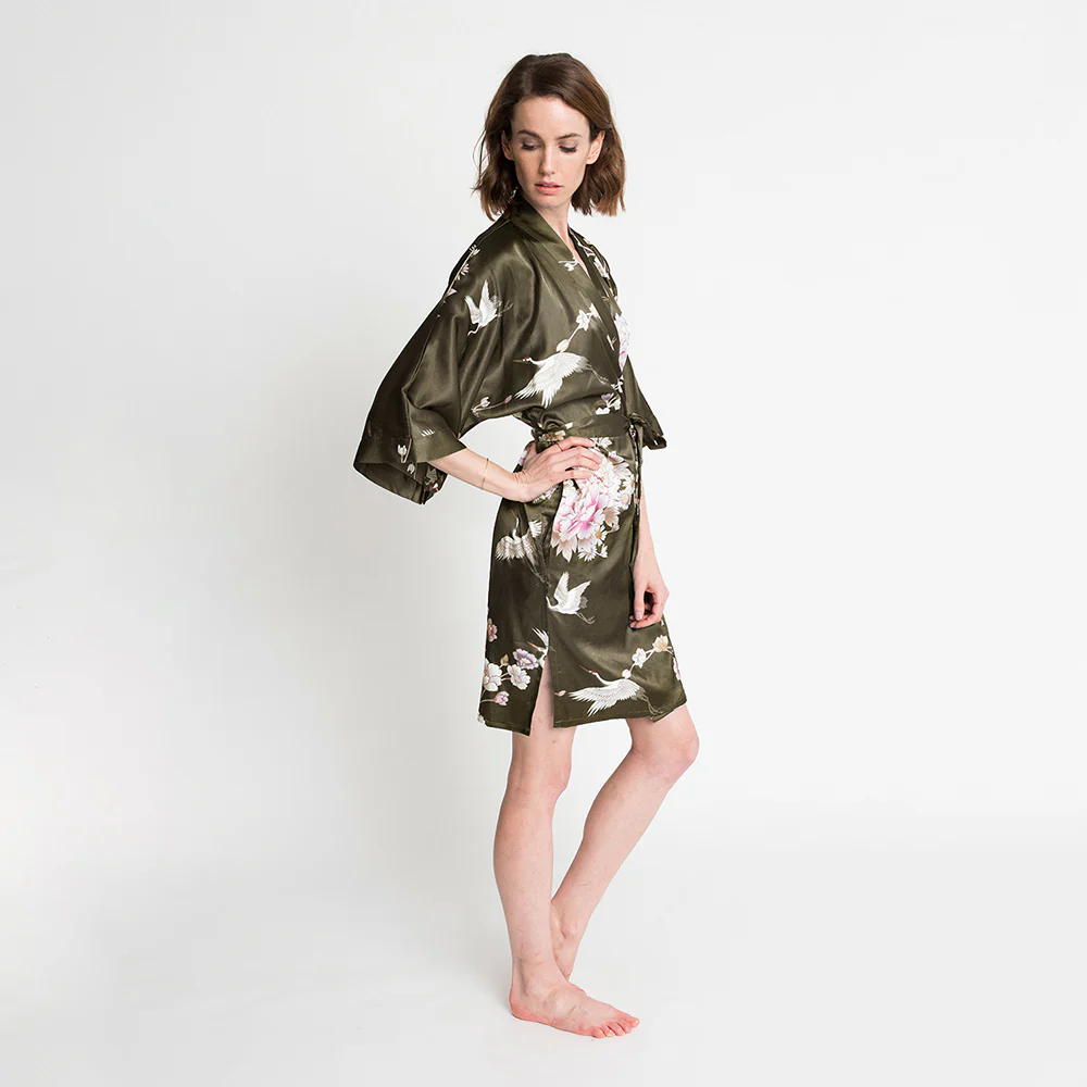 Chrysanthemum & Crane Short Kimono Robe 8 Chrysanthemum & Crane Short Kimono Robe